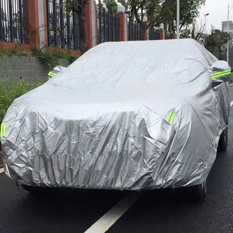 capa para carro com faixa refletiva.